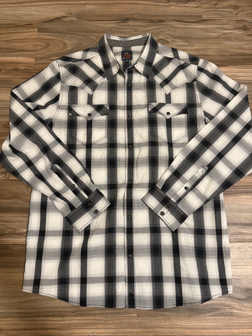 Moon Shine Spirit Shirt Mens XL Black Gray Plaid L/S Pearl Snap Flip Cuff NWT
